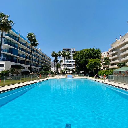 Apartamentos Ms Pepita 베날마데나코스타 외부 사진