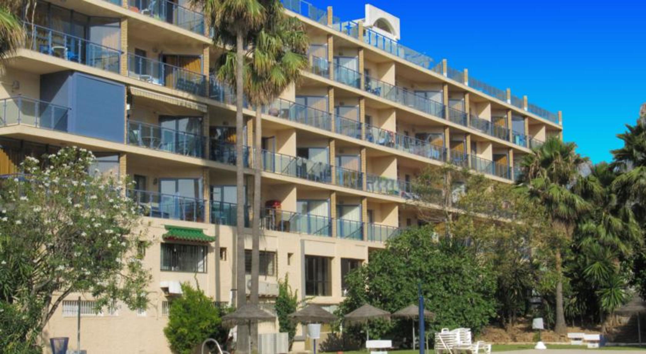 Apartamentos Ms Pepita 베날마데나코스타 외부 사진