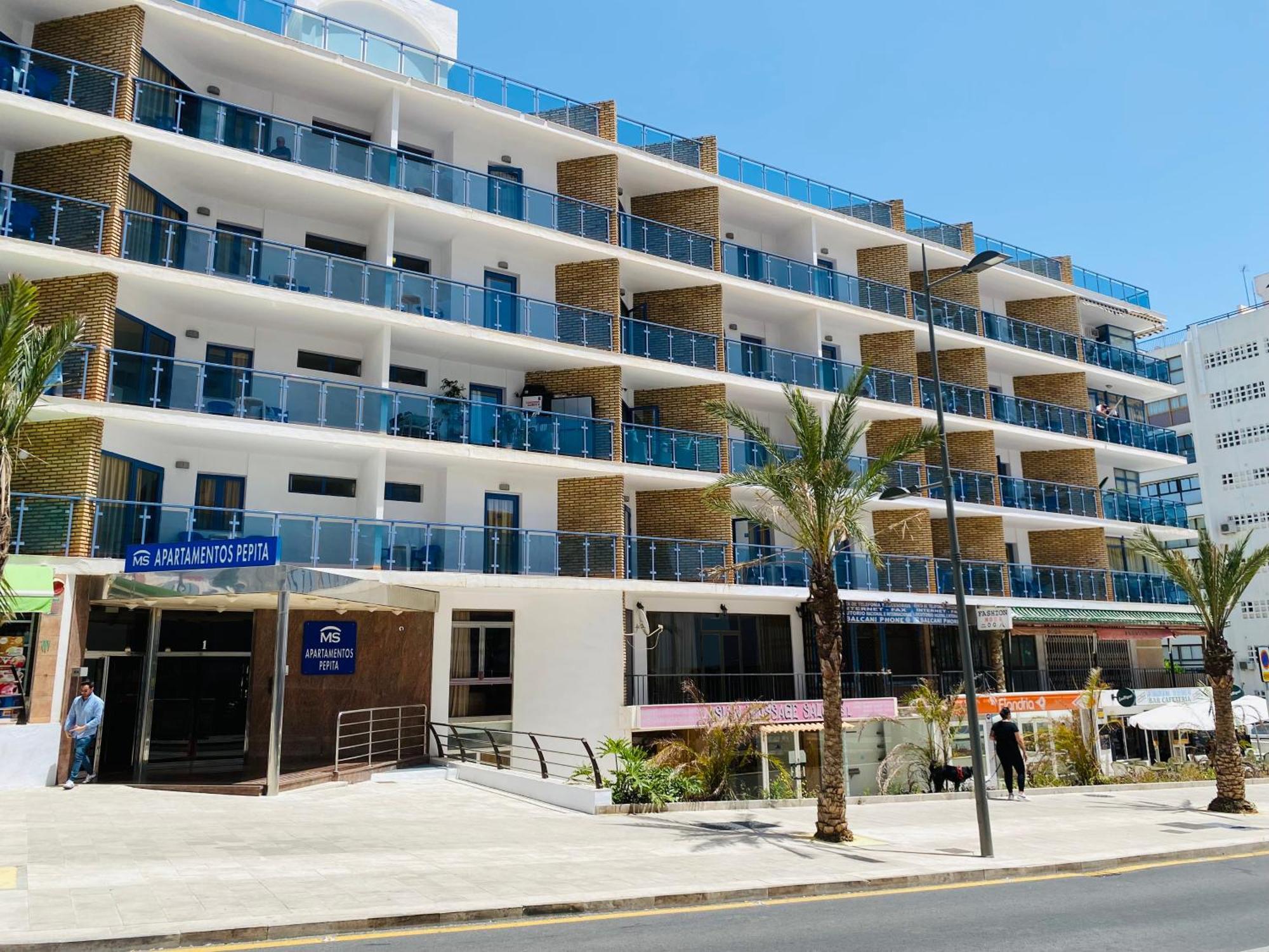 Apartamentos Ms Pepita 베날마데나코스타 외부 사진