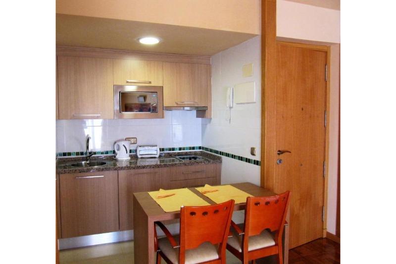 Apartamentos Ms Pepita 베날마데나코스타 외부 사진